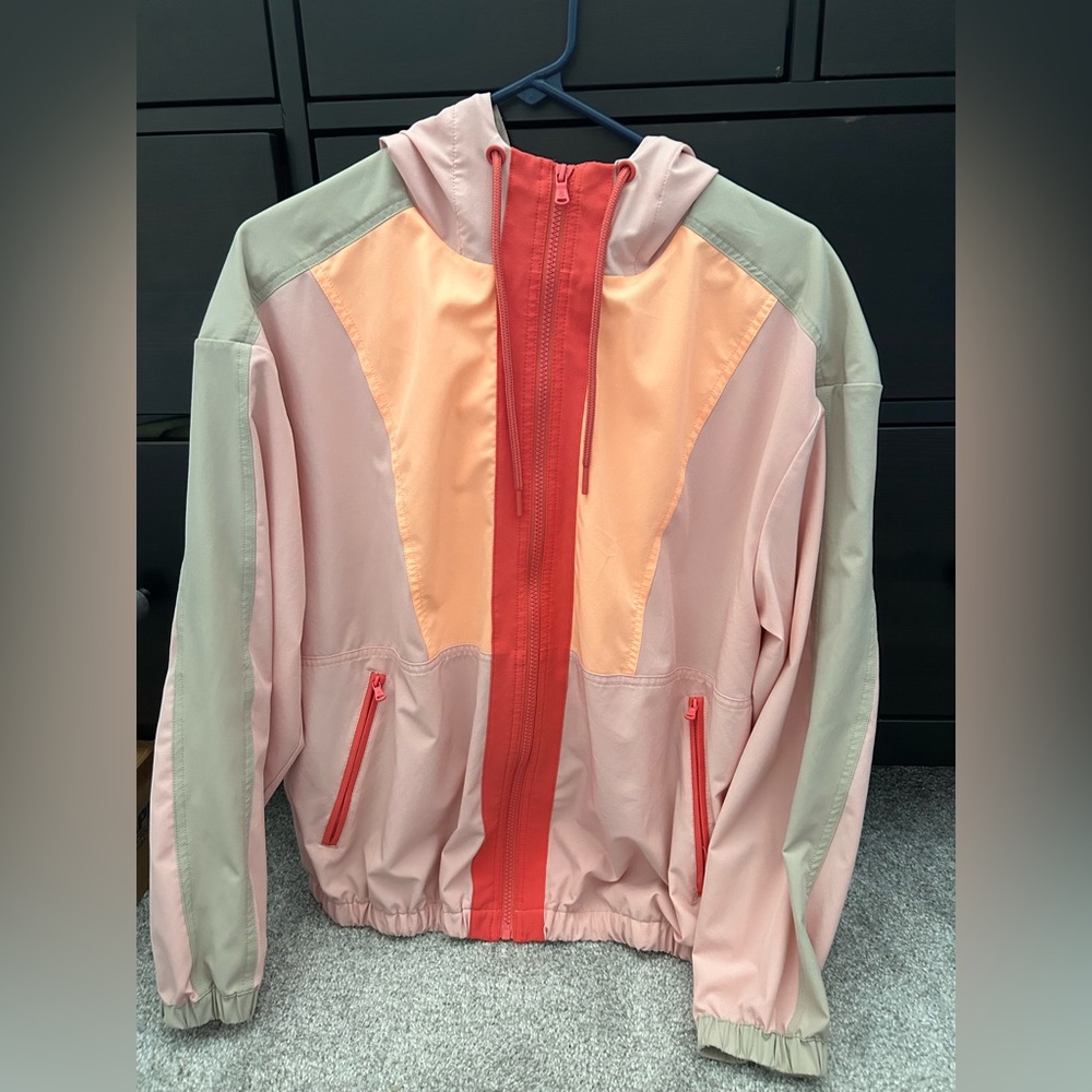 medium salmon pink women's windbreaker
